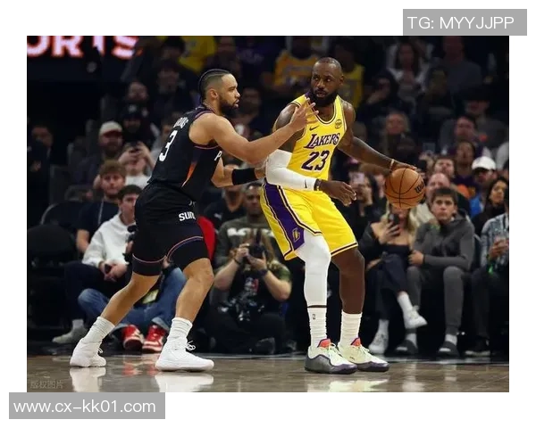 湖人火箭半决赛G4首节激战回顾双方明星球员表现引人瞩目 湖人火箭半决赛G4首节激战回顾双方明星球员表现引人瞩目