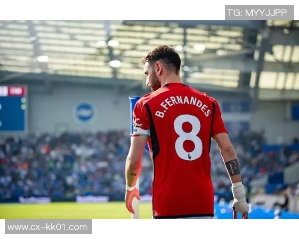 B费暗示不扫除世界杯后脱离曼联！拜仁高管供认正在运作新中卫！